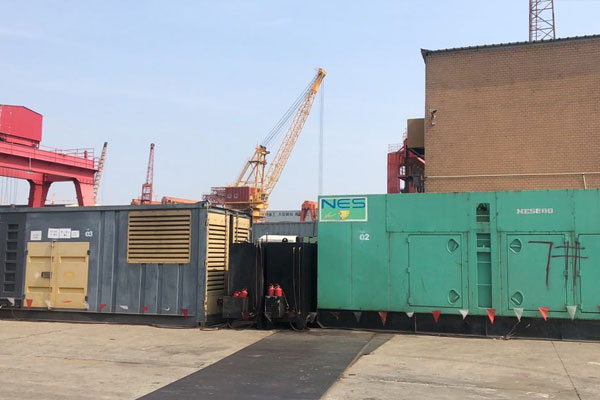 兰溪发电机出租空气滤清器的清洁频率是多少？