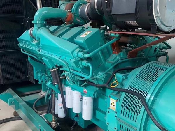 兰溪更换100kW柴油发电机组机油时,需要注意哪些事项?